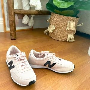 New Balance 410 Women's Sneakers- sz 7